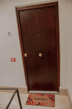 Ideisini's apartment
